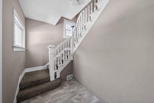415 S 1ST Street, Council Bluffs, IA 51503