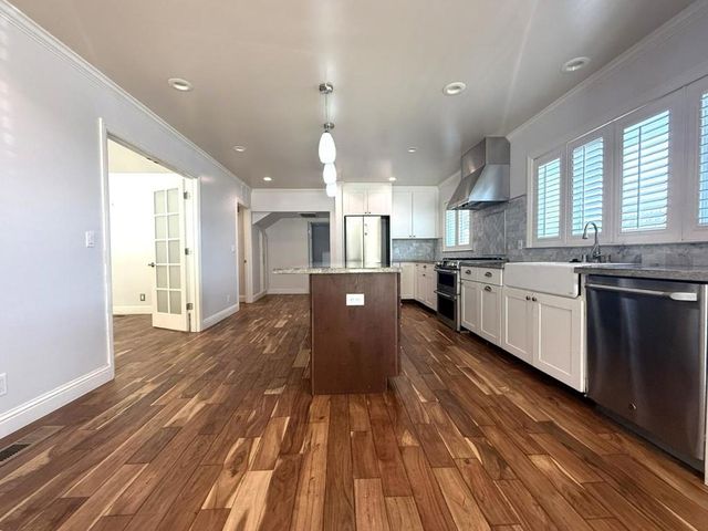 1257 Magnolia Avenue, San Carlos, CA 94070