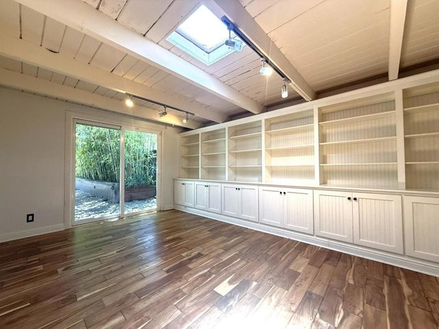1257 Magnolia Avenue, San Carlos, CA 94070