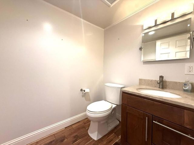 1257 Magnolia Avenue, San Carlos, CA 94070
