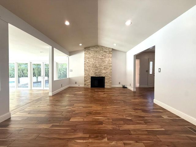 1257 Magnolia Avenue, San Carlos, CA 94070