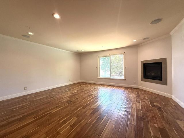 1257 Magnolia Avenue, San Carlos, CA 94070