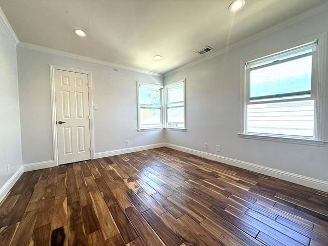 1257 Magnolia Avenue, San Carlos, CA 94070