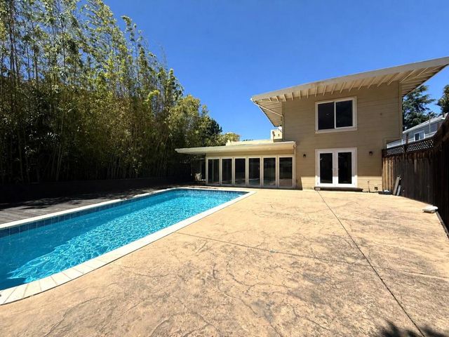 1257 Magnolia Avenue, San Carlos, CA 94070