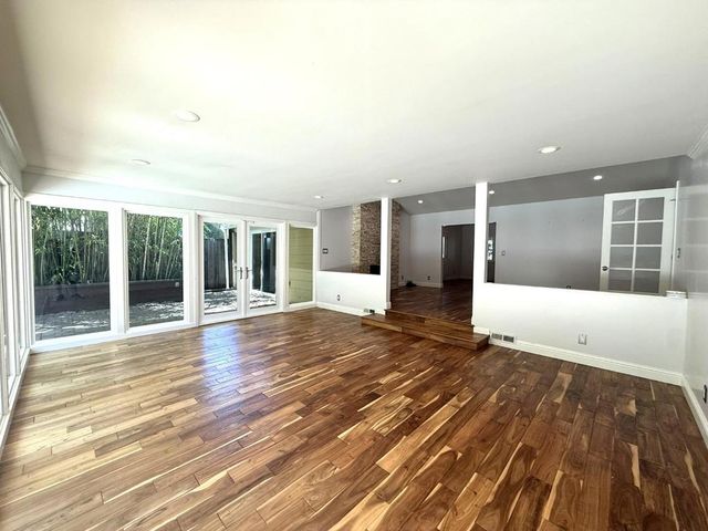 1257 Magnolia Avenue, San Carlos, CA 94070
