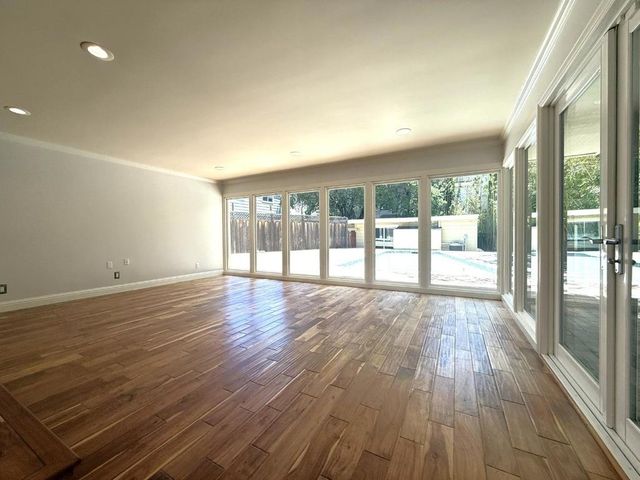 1257 Magnolia Avenue, San Carlos, CA 94070