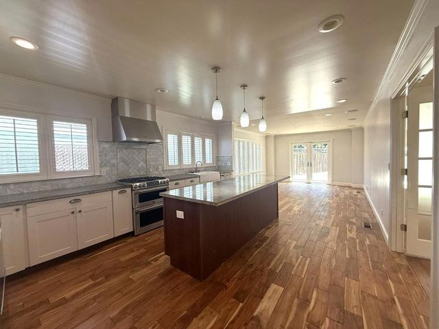 1257 Magnolia Avenue, San Carlos, CA 94070