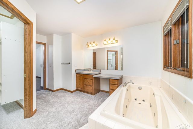 12397 Whisper Ridge Drive, Freeland, MI 48623