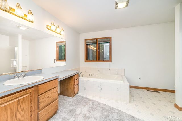 12397 Whisper Ridge Drive, Freeland, MI 48623