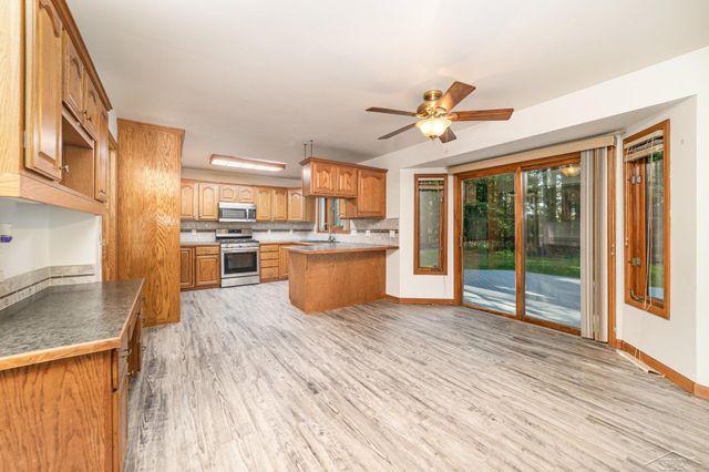 12397 Whisper Ridge Drive, Freeland, MI 48623