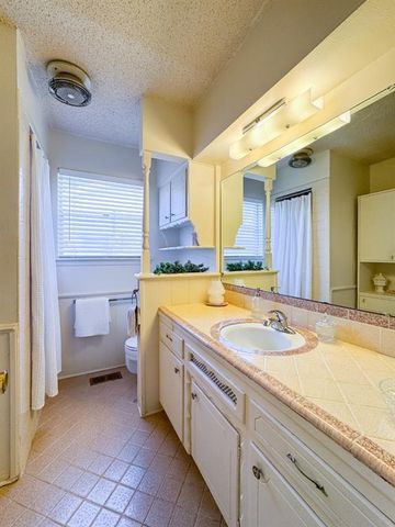 1338 Sycamore Street, Norman, OK 73072