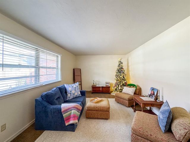 1338 Sycamore Street, Norman, OK 73072