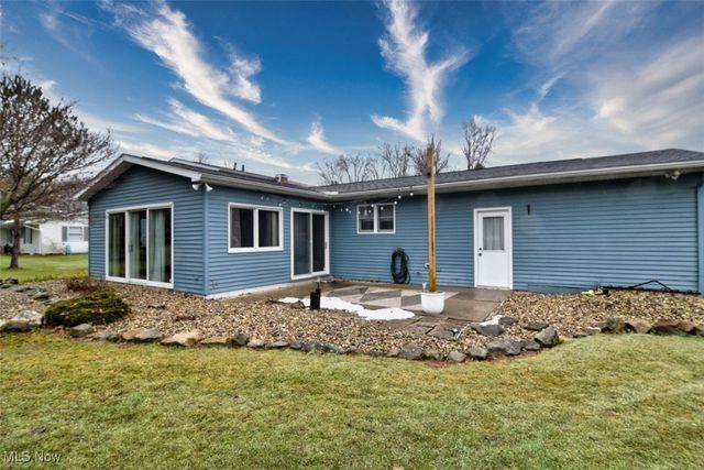 8010 Zupancic Drive, Garrettsville, OH 44231