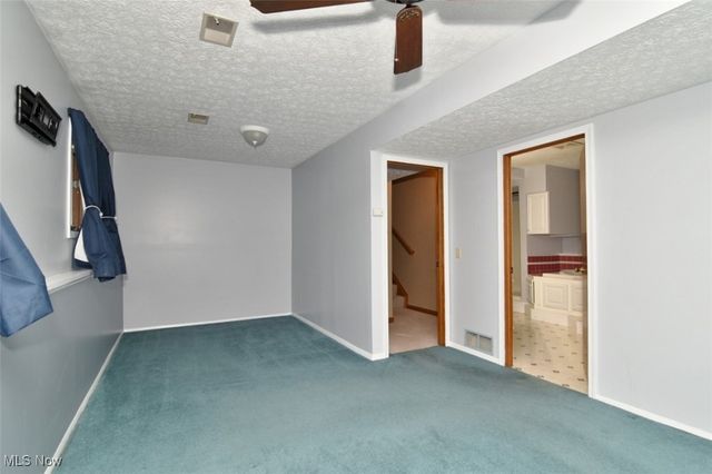 8010 Zupancic Drive, Garrettsville, OH 44231