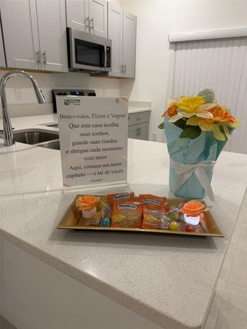 3021 SKYLINE LOOP, Kissimmee, FL 34758