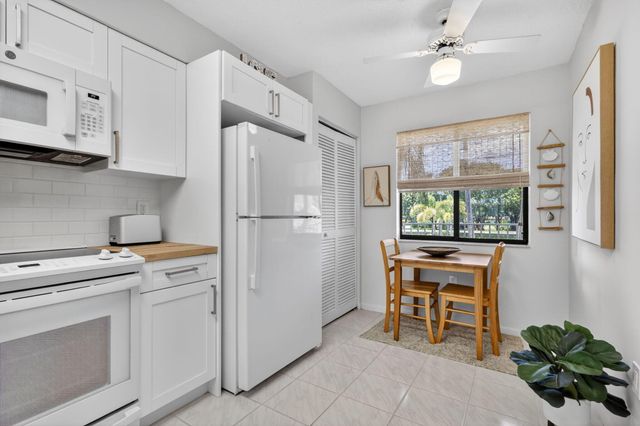 6093 Pointe Regal Circle 206, Delray Beach, FL 33484