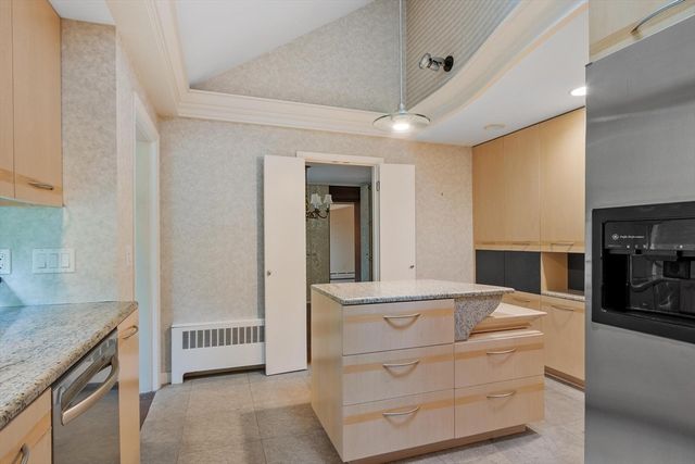 10 Dick Drive, Worcester, MA 01609