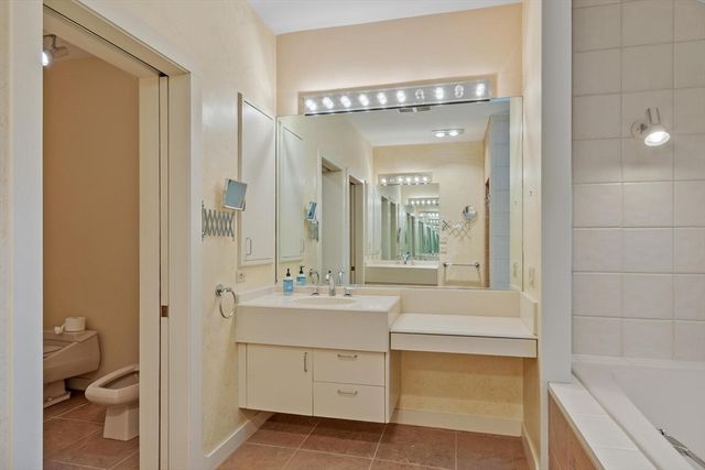 10 Dick Drive, Worcester, MA 01609