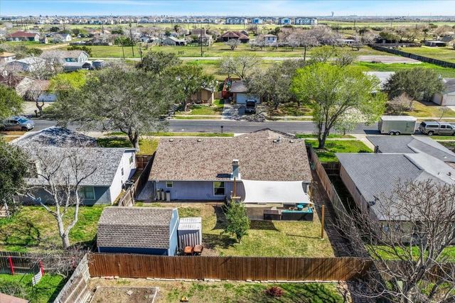 1749 Dawn Breeze Drive, Corpus Christi, TX 78412