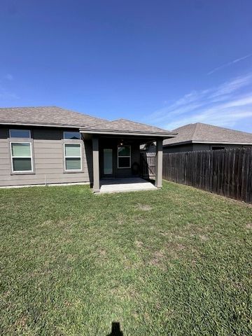 7741 Corral Dr, Corpus Christi, TX 78414