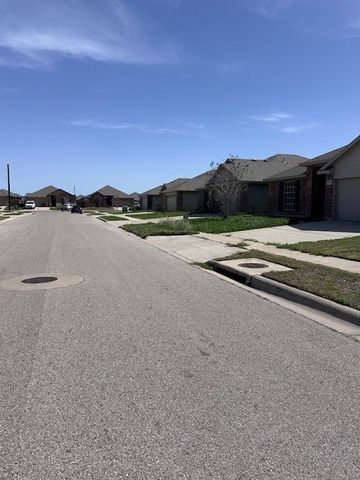 7741 Corral Dr, Corpus Christi, TX 78414
