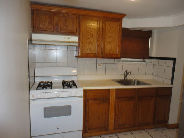 5700 N Artesian Avenue 1S, Chicago, IL 60659