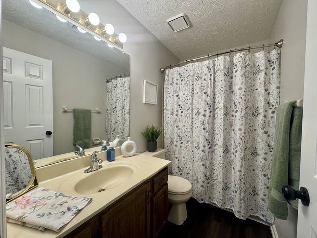 317 Village Ln, W, Dickson, TN 37055