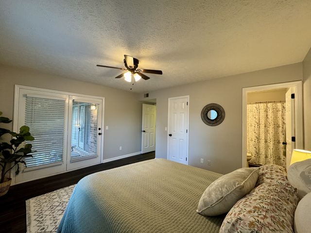 317 Village Ln, W, Dickson, TN 37055