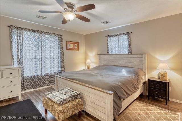 310 E Lincoln, Midland, AR 72945