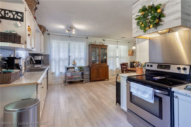 310 E Lincoln, Midland, AR 72945