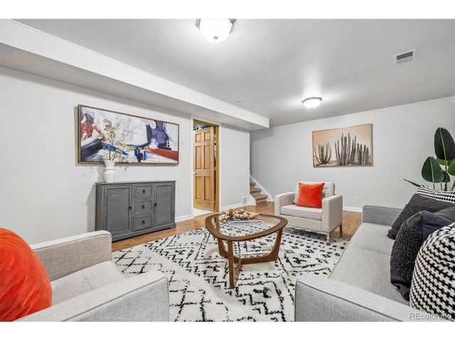 6702 S Kit Carson Cir, Centennial, CO 80122