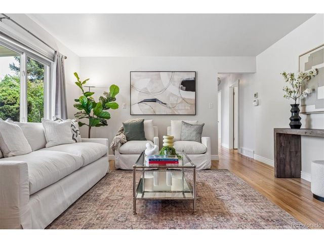 6702 S Kit Carson Cir, Centennial, CO 80122