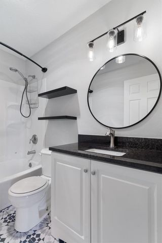 200 Laurel DR C, Round Rock, TX 78664