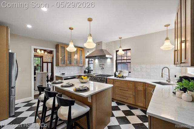1755 W Boston Boulevard, Detroit, MI 48206