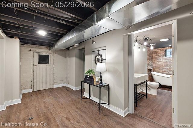 1755 W Boston Boulevard, Detroit, MI 48206
