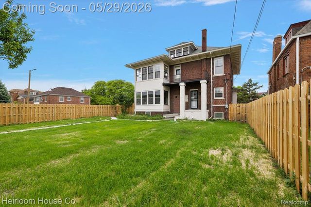 1755 W Boston Boulevard, Detroit, MI 48206