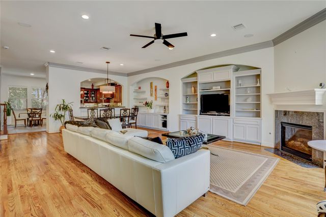 1815 Stacy Falls, Houston, TX 77008