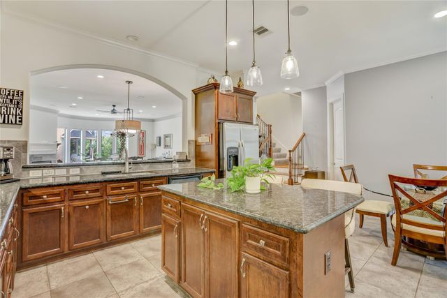 1815 Stacy Falls, Houston, TX 77008
