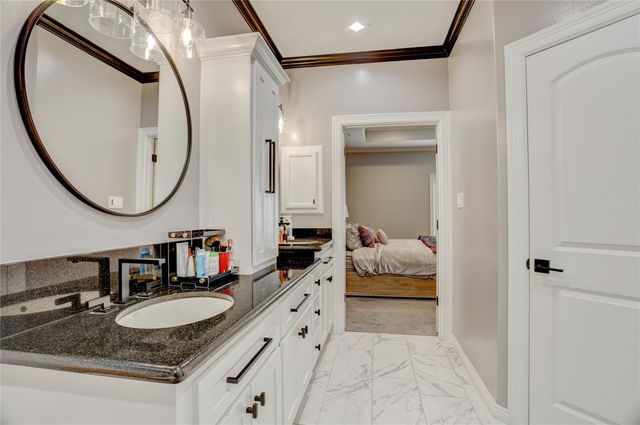 1815 Stacy Falls, Houston, TX 77008