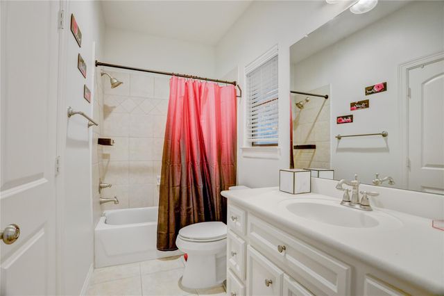 1815 Stacy Falls, Houston, TX 77008