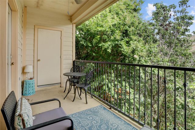 1815 Stacy Falls, Houston, TX 77008