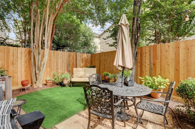 1815 Stacy Falls, Houston, TX 77008