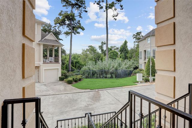 1815 Stacy Falls, Houston, TX 77008