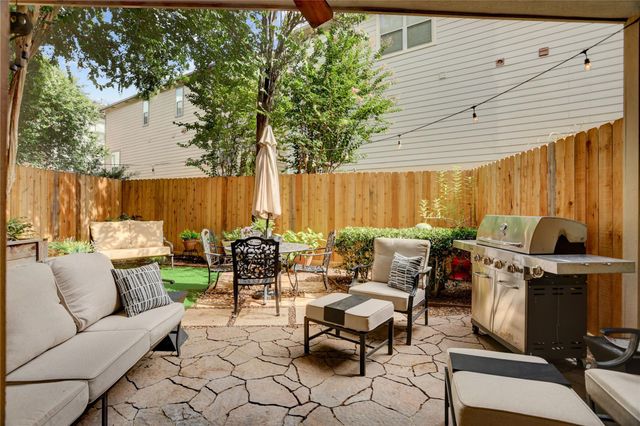 1815 Stacy Falls, Houston, TX 77008