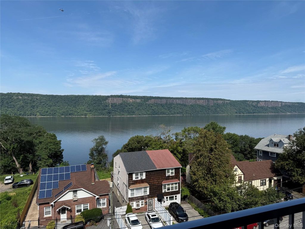 650 Warburton 5E, Yonkers, NY 10701 — photo 2