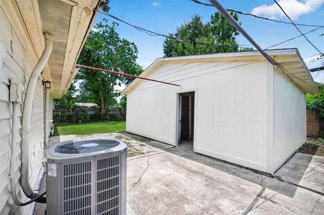 3218 Grant Street, Pasadena, TX 77503
