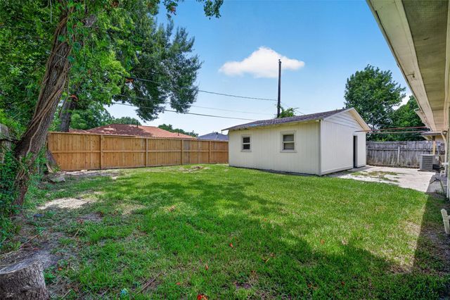 3218 Grant Street, Pasadena, TX 77503