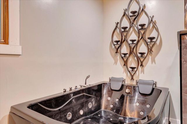 290 Silver Shadow RD, Hardy, VA 24101