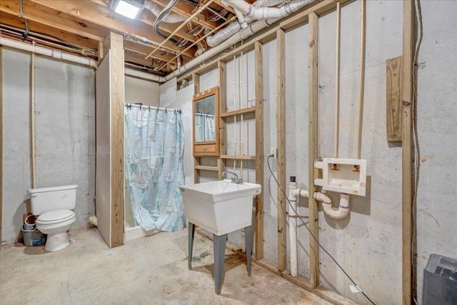 290 Silver Shadow RD, Hardy, VA 24101