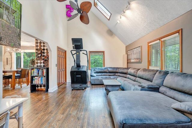 290 Silver Shadow RD, Hardy, VA 24101